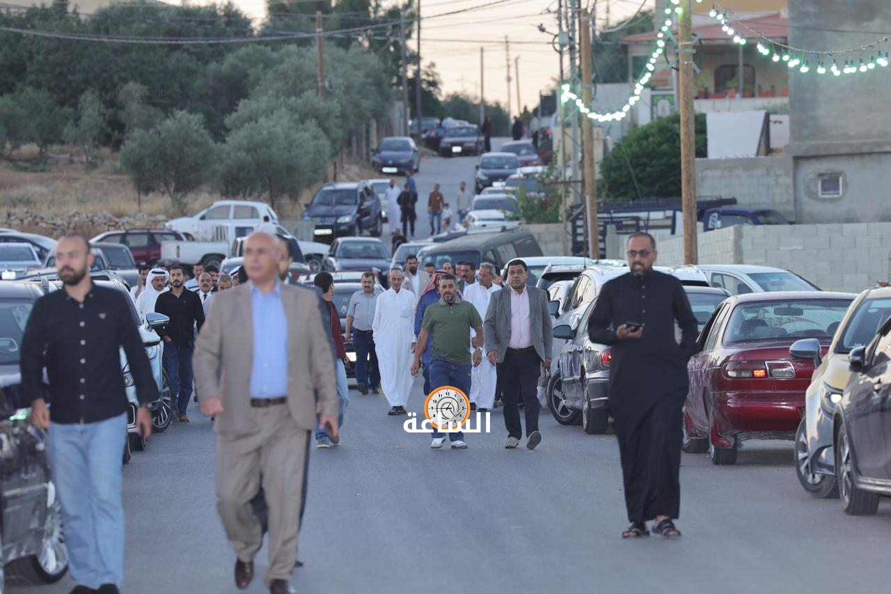 Madar Al-Saa Images 0.7521851958326863