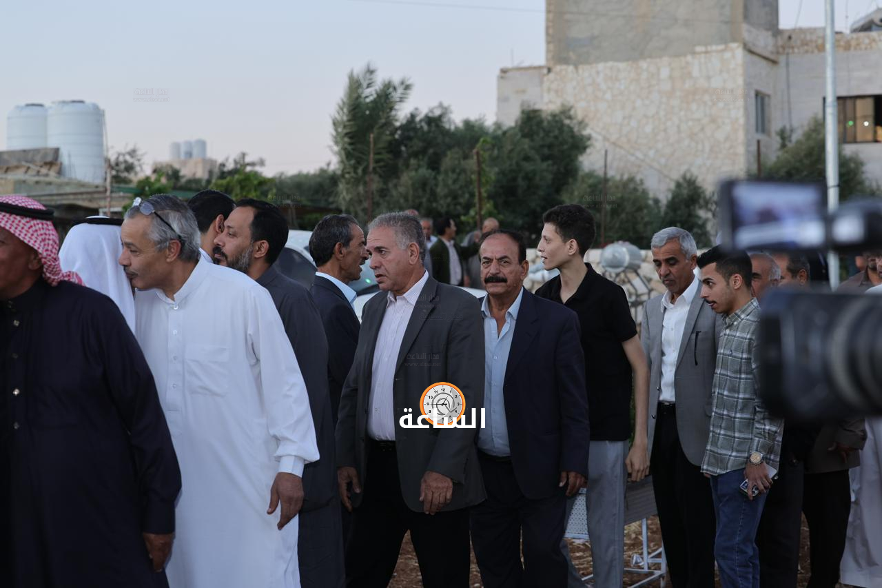 Madar Al-Saa Images 0.020386628475772772