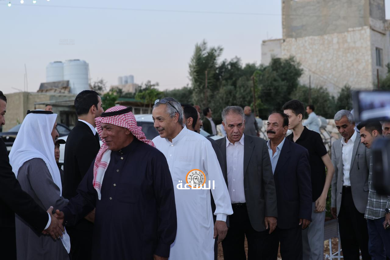 Madar Al-Saa Images 0.8655222857705709