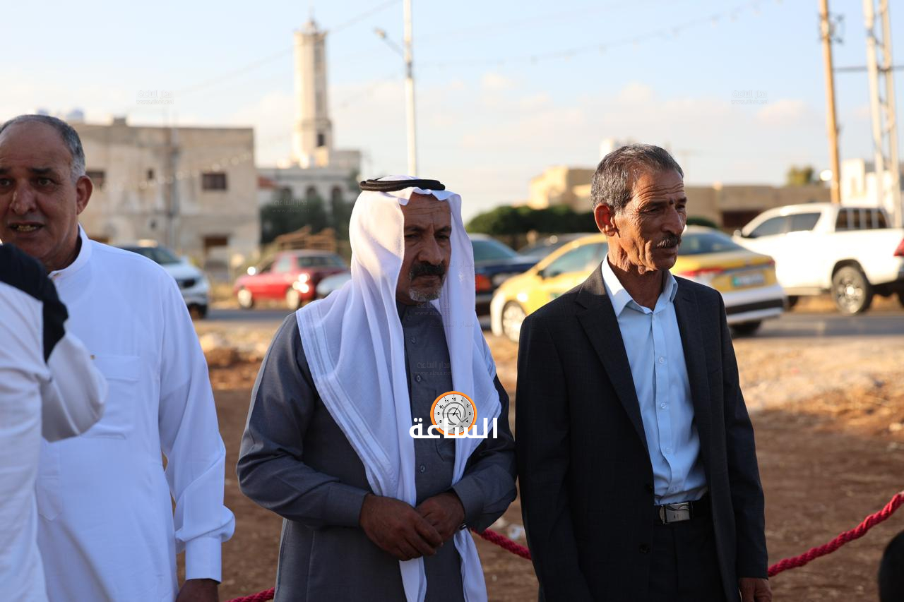 Madar Al-Saa Images 0.5740351600070813