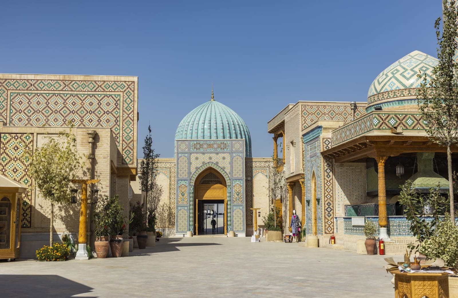 Madar Al-Saa Images 0.2085690932506259