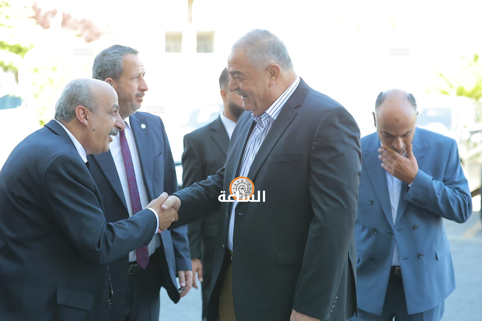 Madar Al-Saa Images 0.1636932530534262