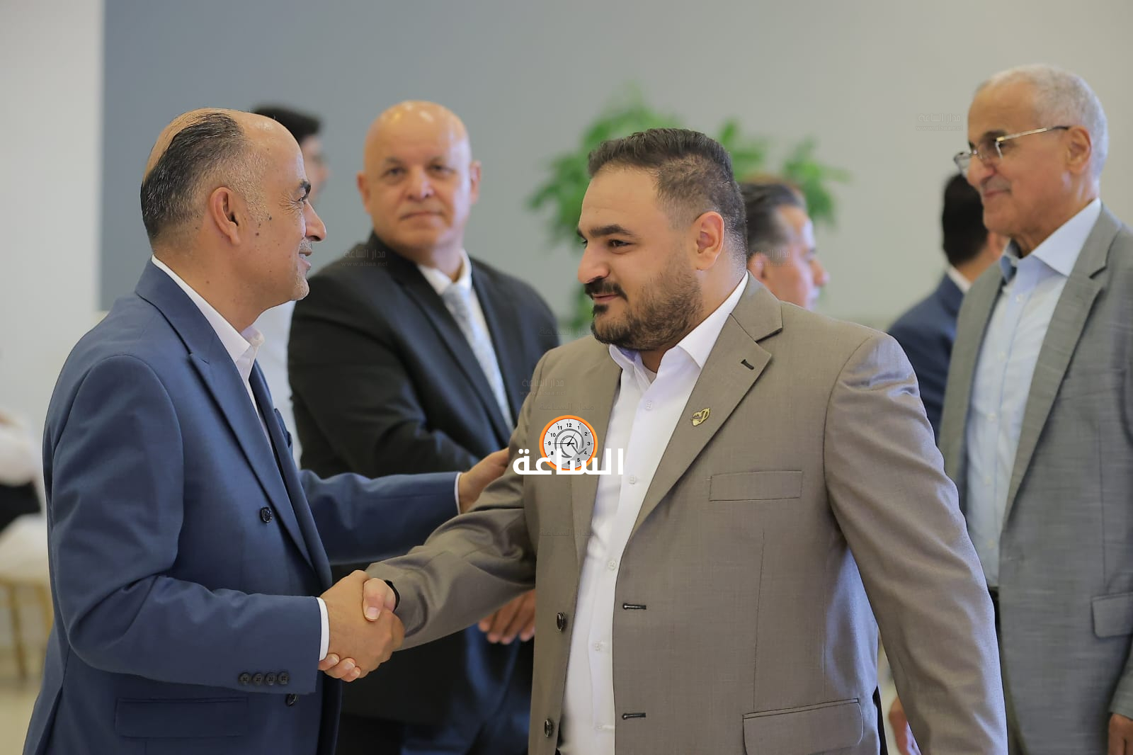 Madar Al-Saa Images 0.1464818307630139