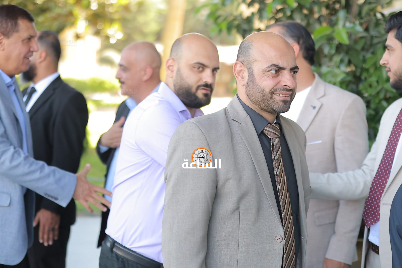 Madar Al-Saa Images 0.8743859354461166