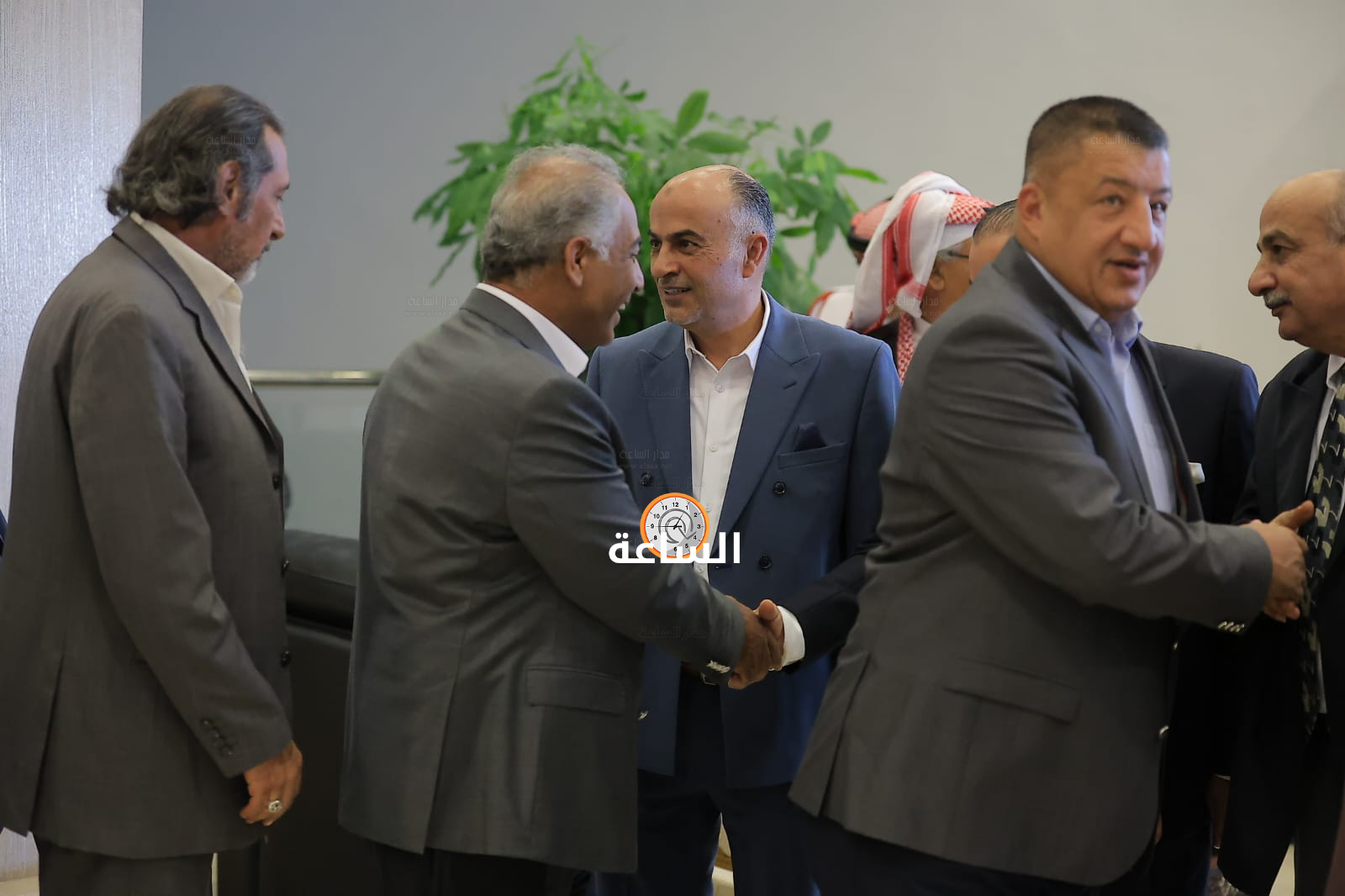 Madar Al-Saa Images 0.9273836031474211
