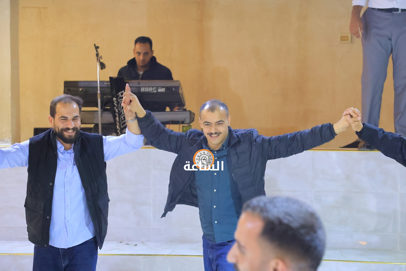 Madar Al-Saa Images 0.58228380735694
