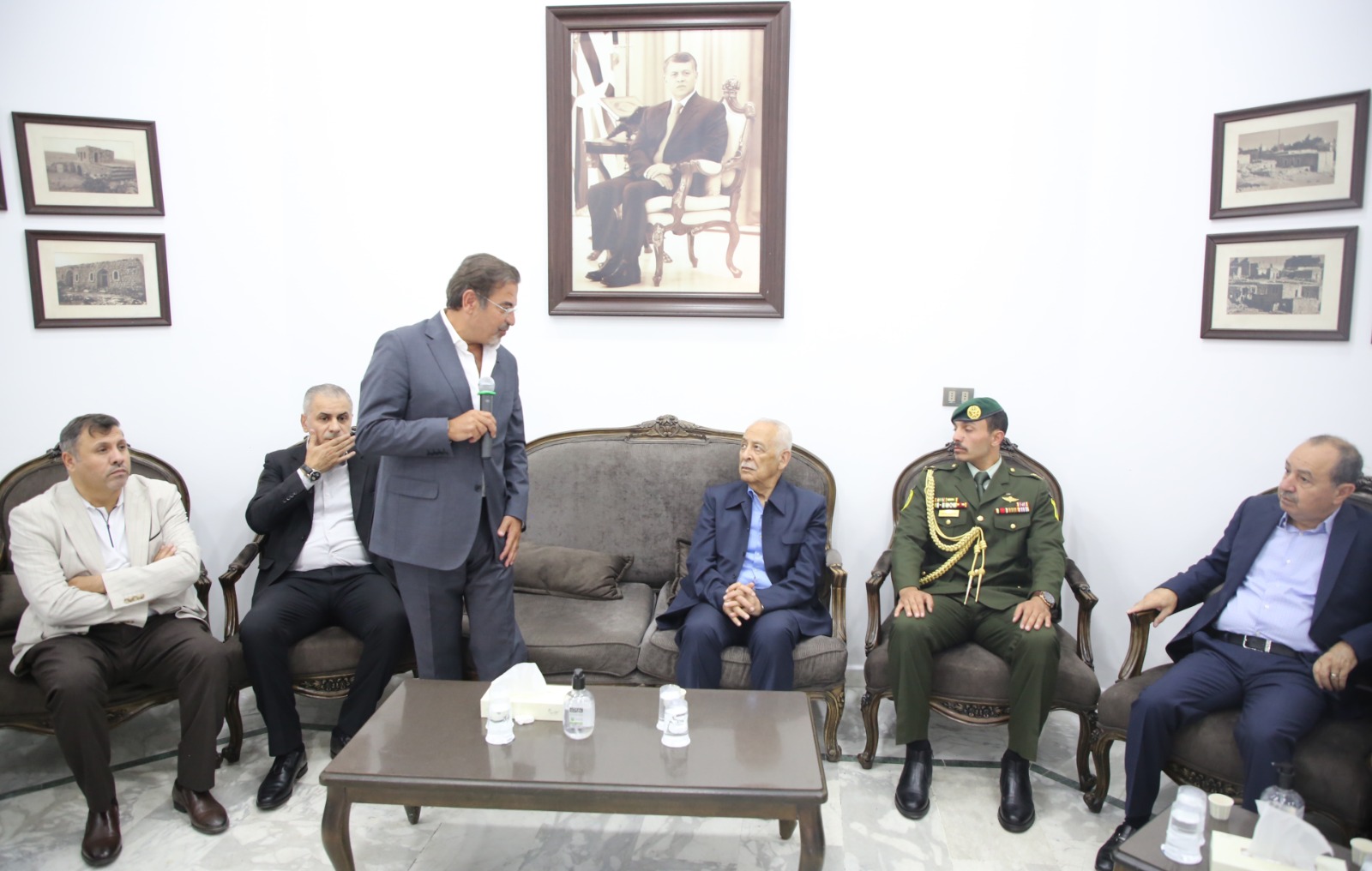 Madar Al-Saa Images 0.27905462455318963