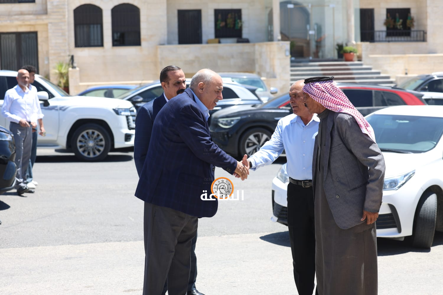 Madar Al-Saa Images 0.1373806827515066