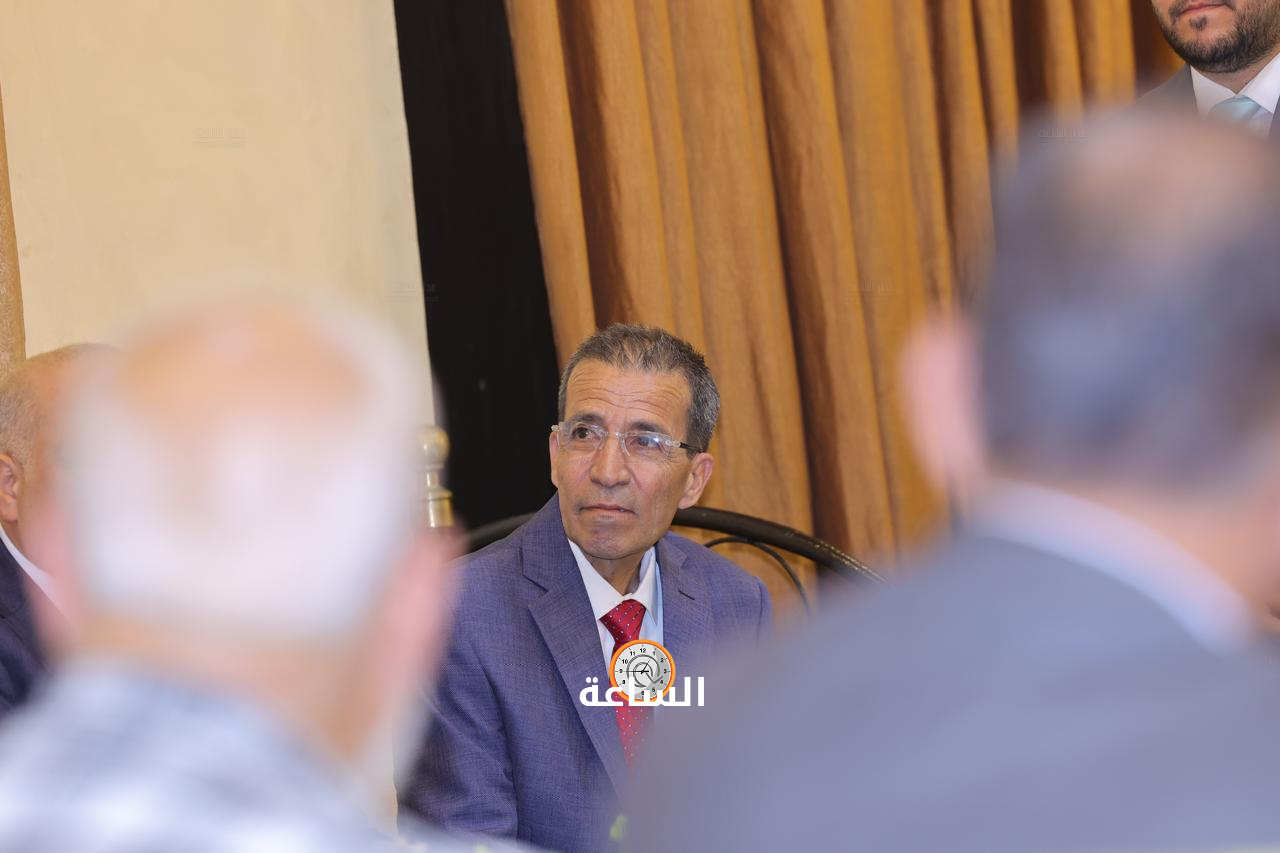 Madar Al-Saa Images 0.7148464146405231