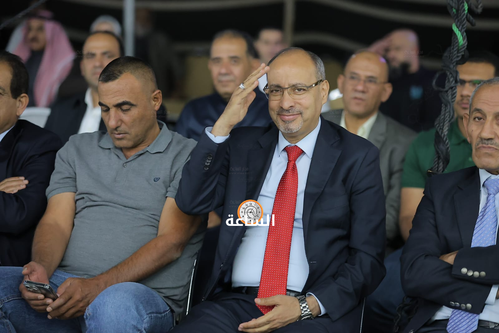 Madar Al-Saa Images 0.8717317168854335
