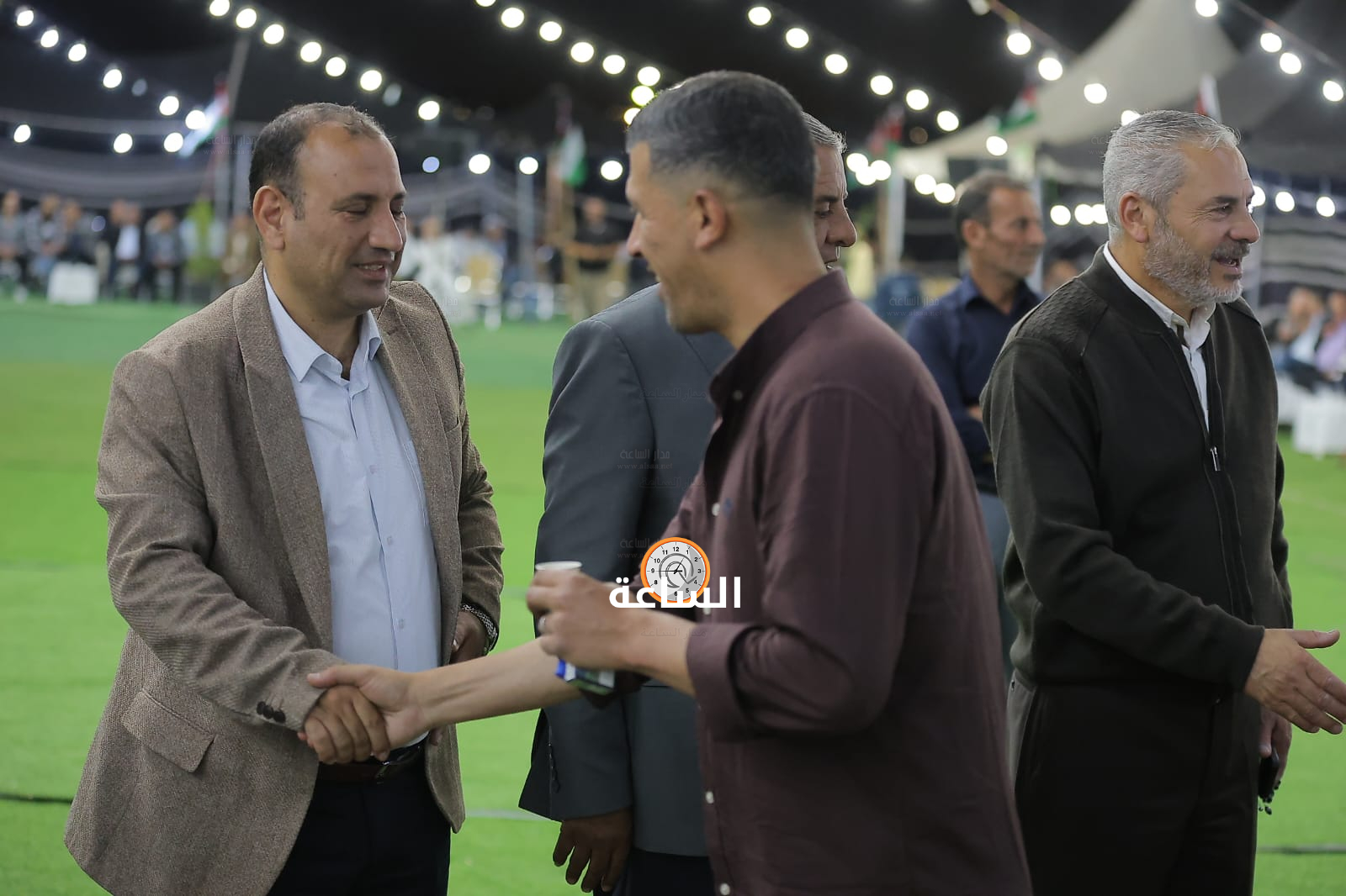 Madar Al-Saa Images 0.4444085670351072