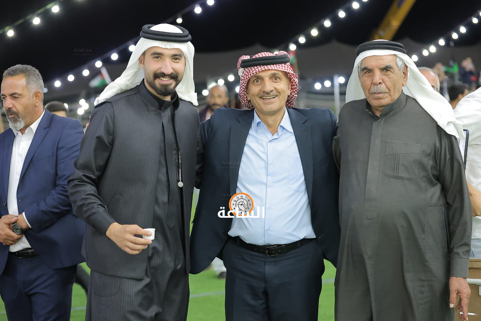 Madar Al-Saa Images 0.48617948588148285