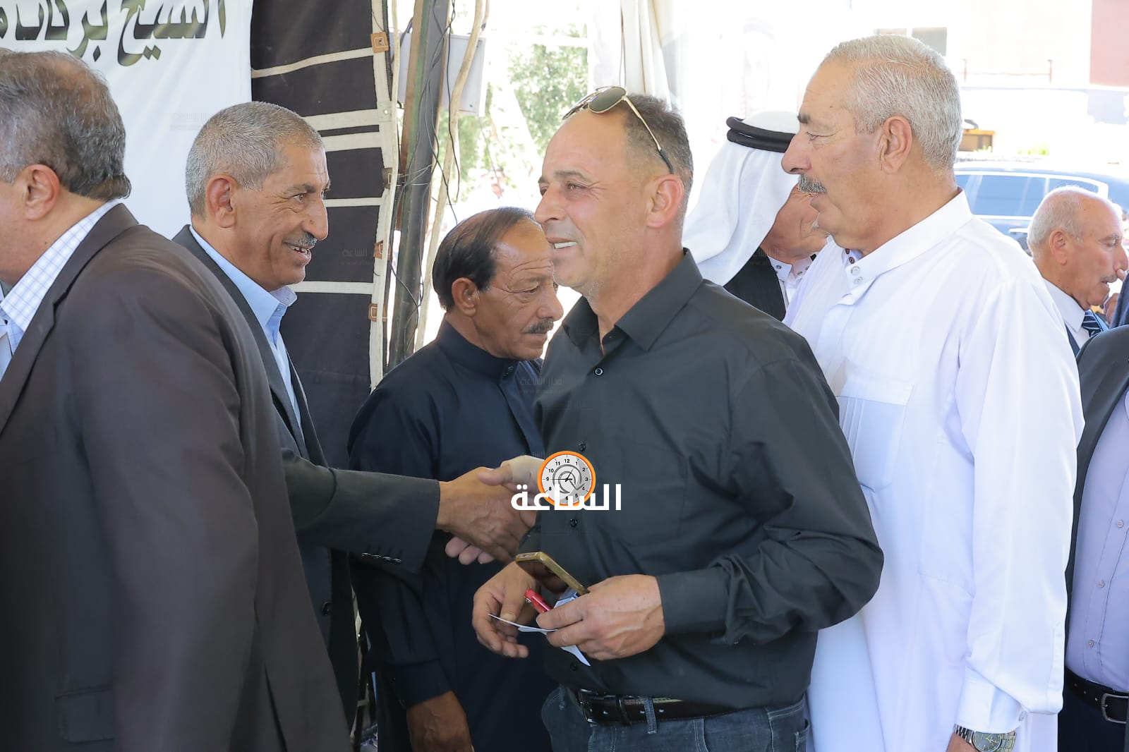 Madar Al-Saa Images 0.3239369221787085