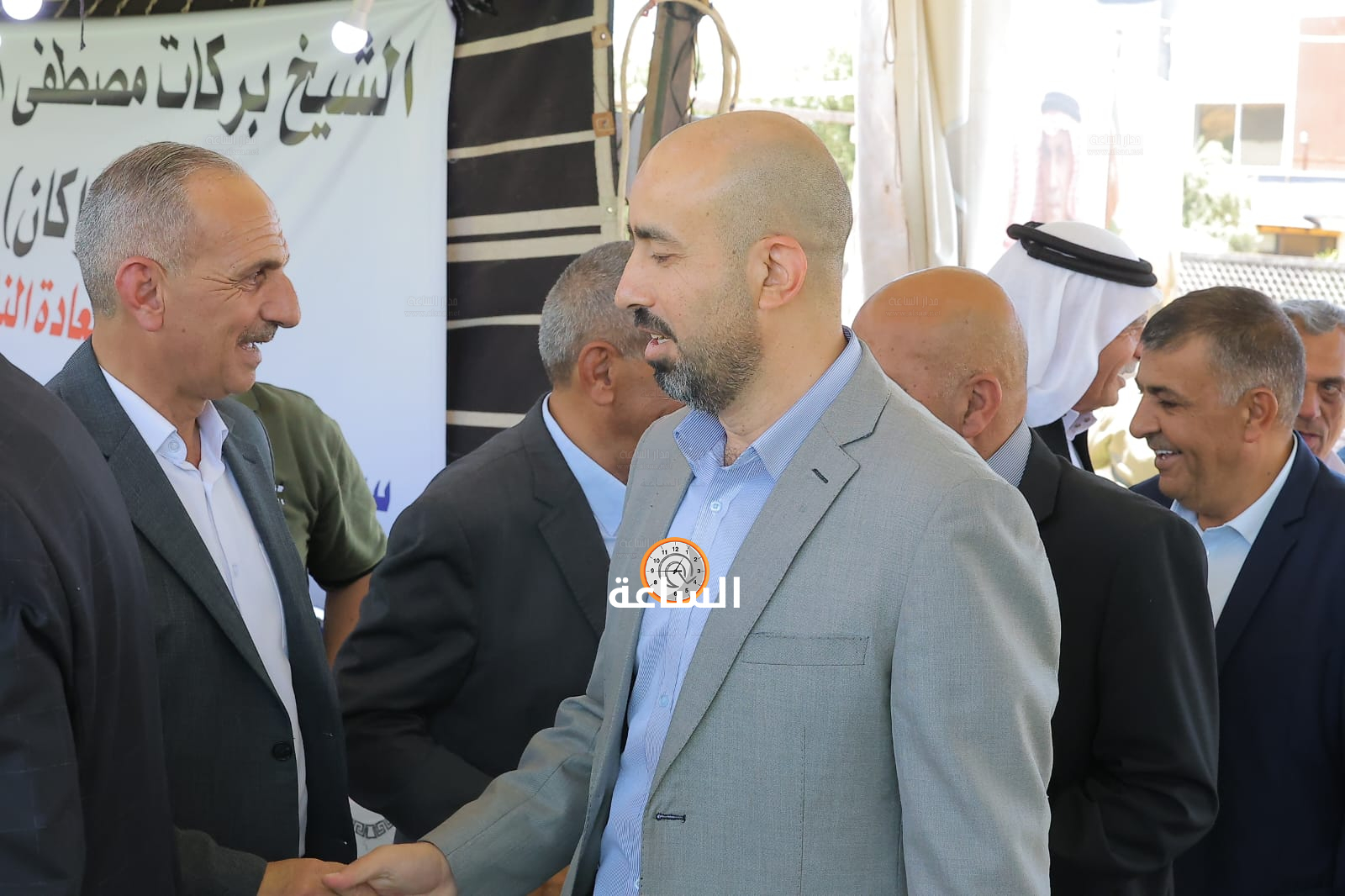 Madar Al-Saa Images 0.250811264219175