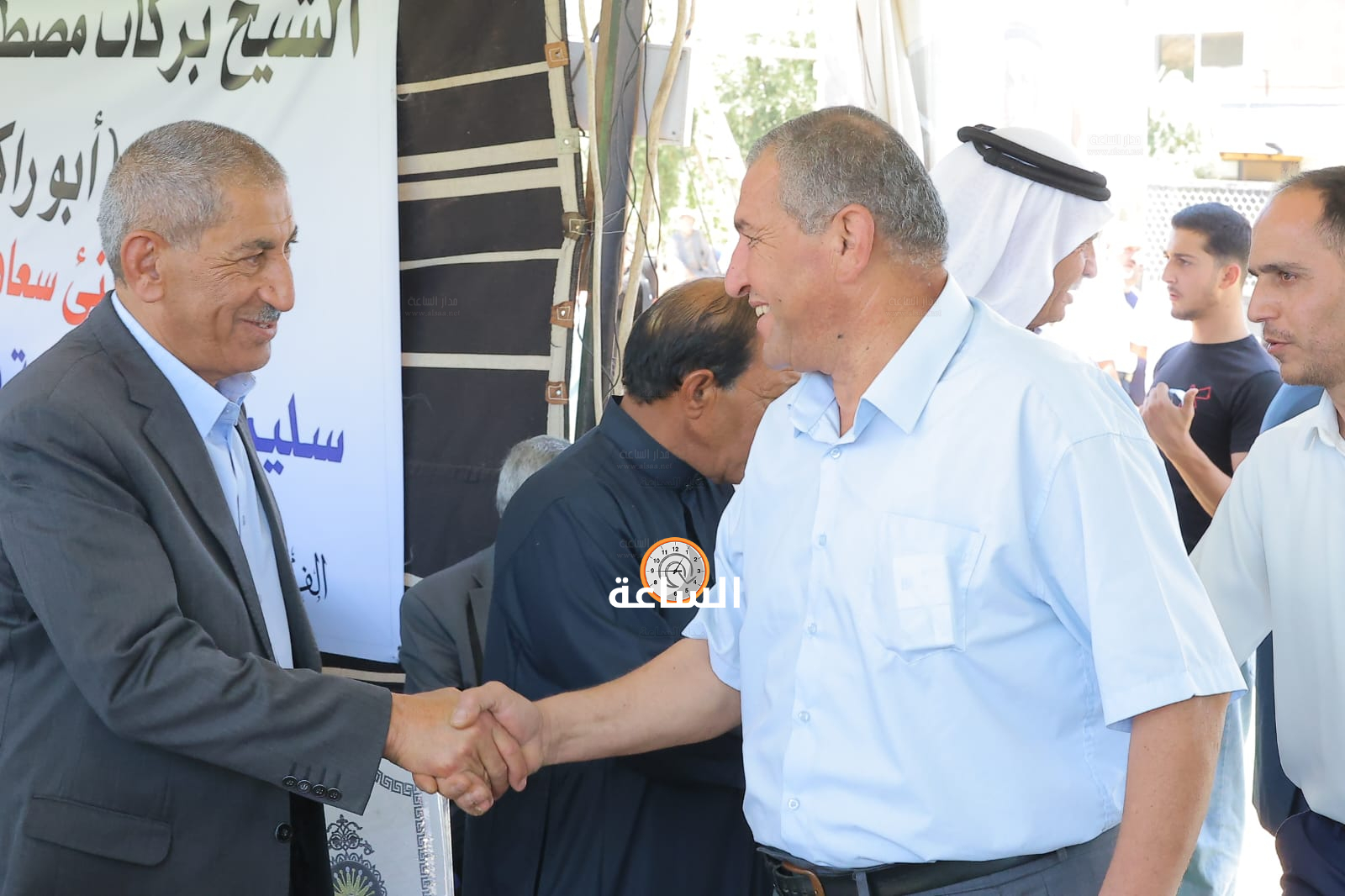 Madar Al-Saa Images 0.10891662530106161