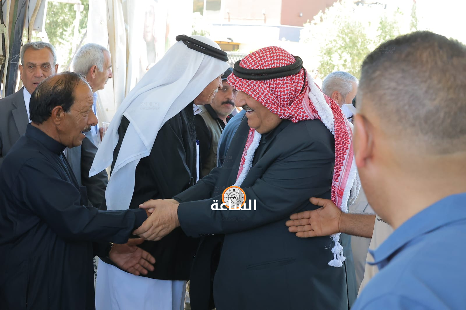 Madar Al-Saa Images 0.4237183232630348