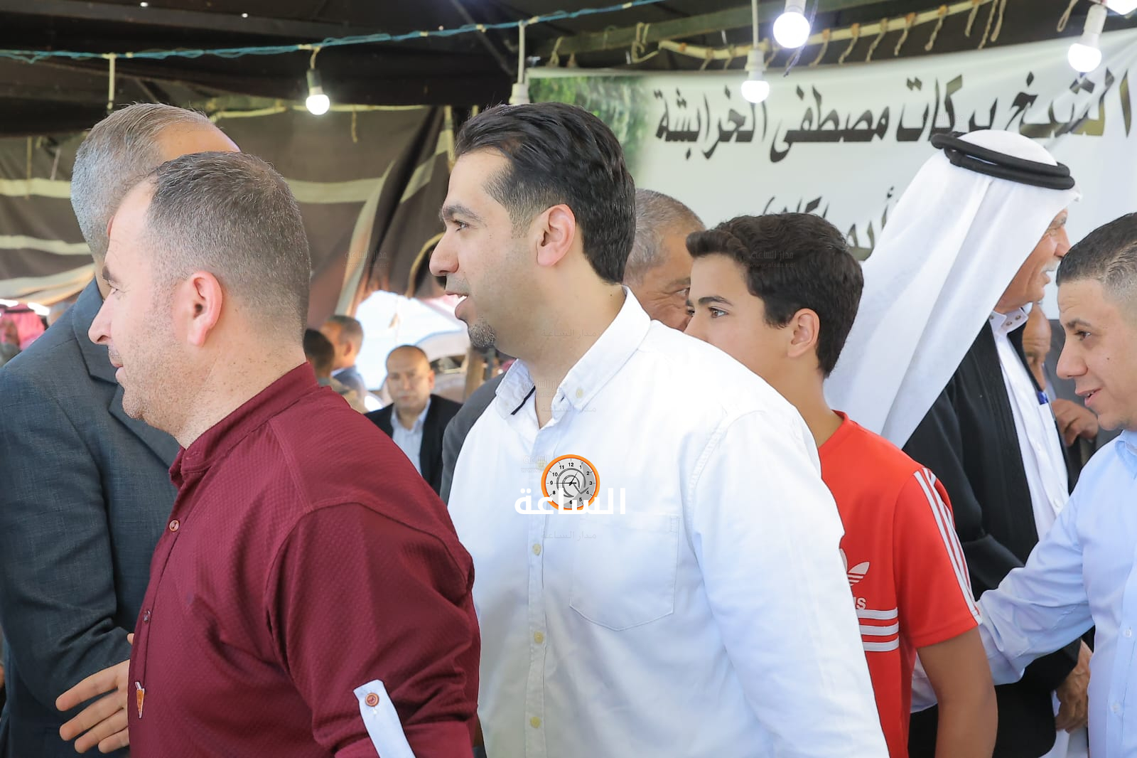 Madar Al-Saa Images 0.8857188146427161