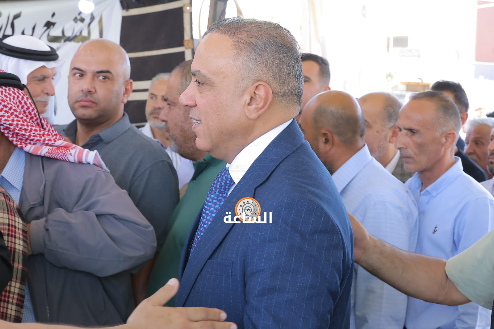 Madar Al-Saa Images 0.4150228379343699
