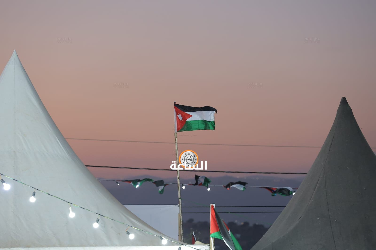 Madar Al-Saa Images 0.979304896095553