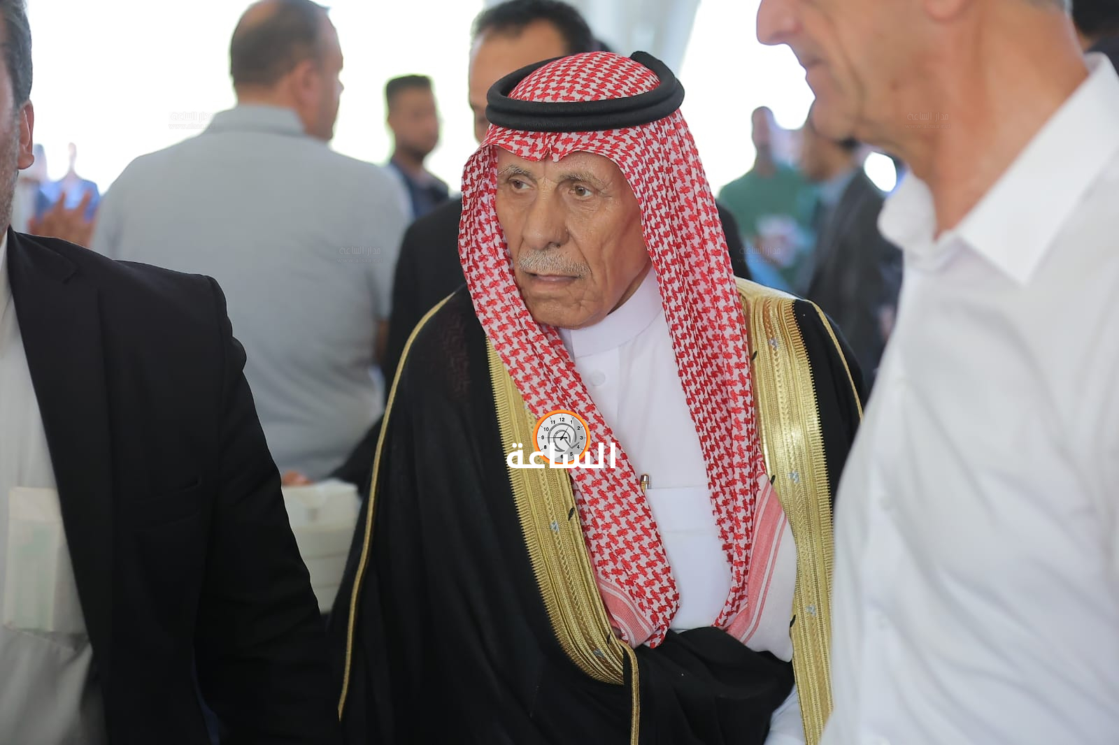 Madar Al-Saa Images 0.35732698764545234