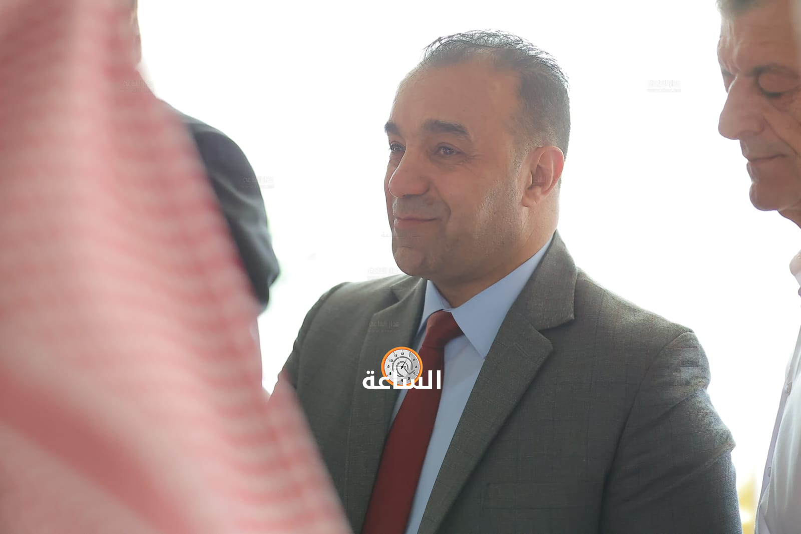 Madar Al-Saa Images 0.8986659631274859