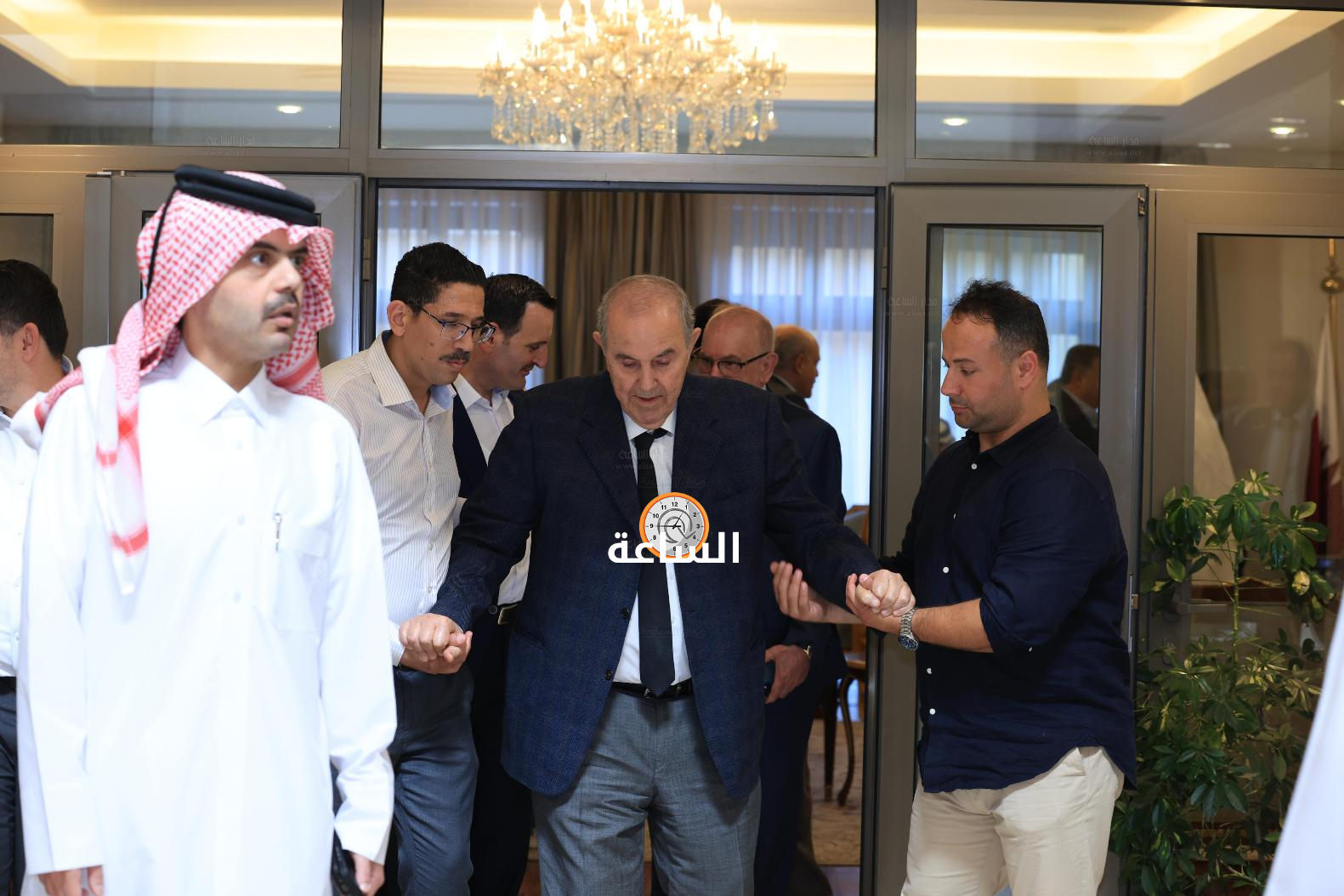 Madar Al-Saa Images 0.8836357101908809