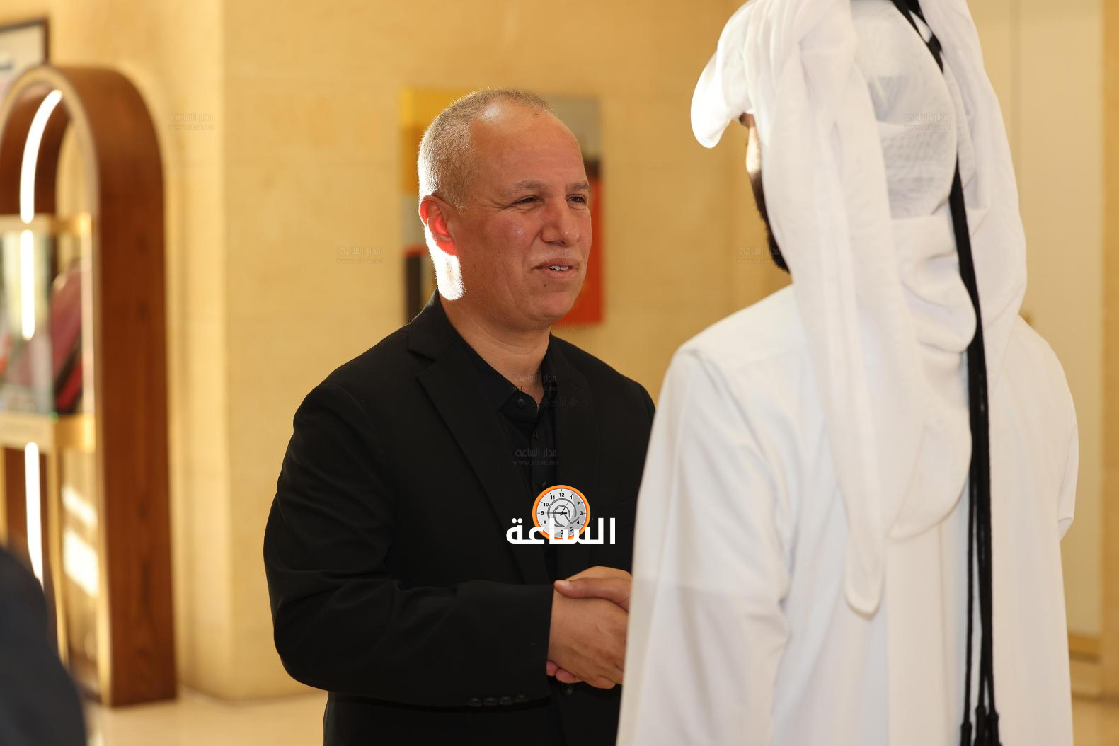 Madar Al-Saa Images 0.8143731164060611