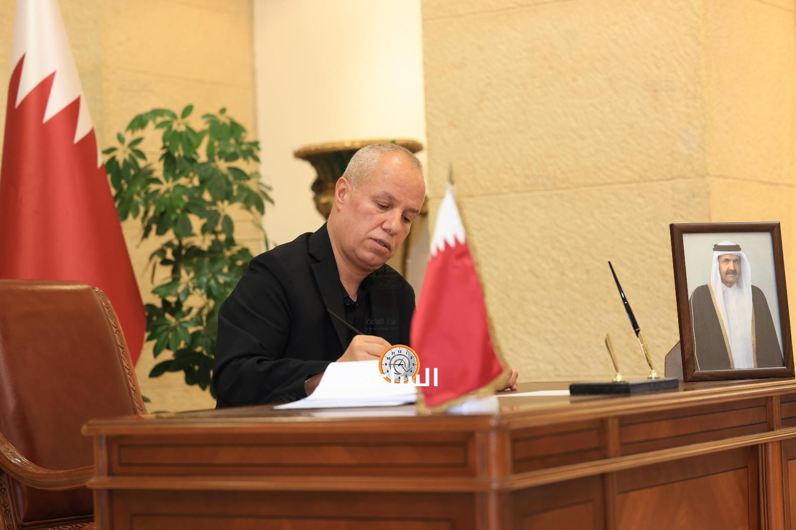 Madar Al-Saa Images 0.05709654231403194