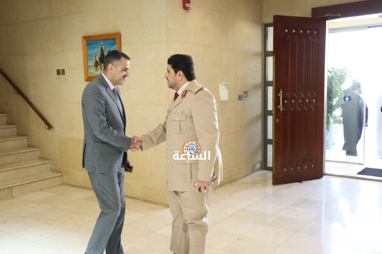 Madar Al-Saa Images 0.07886272641831704
