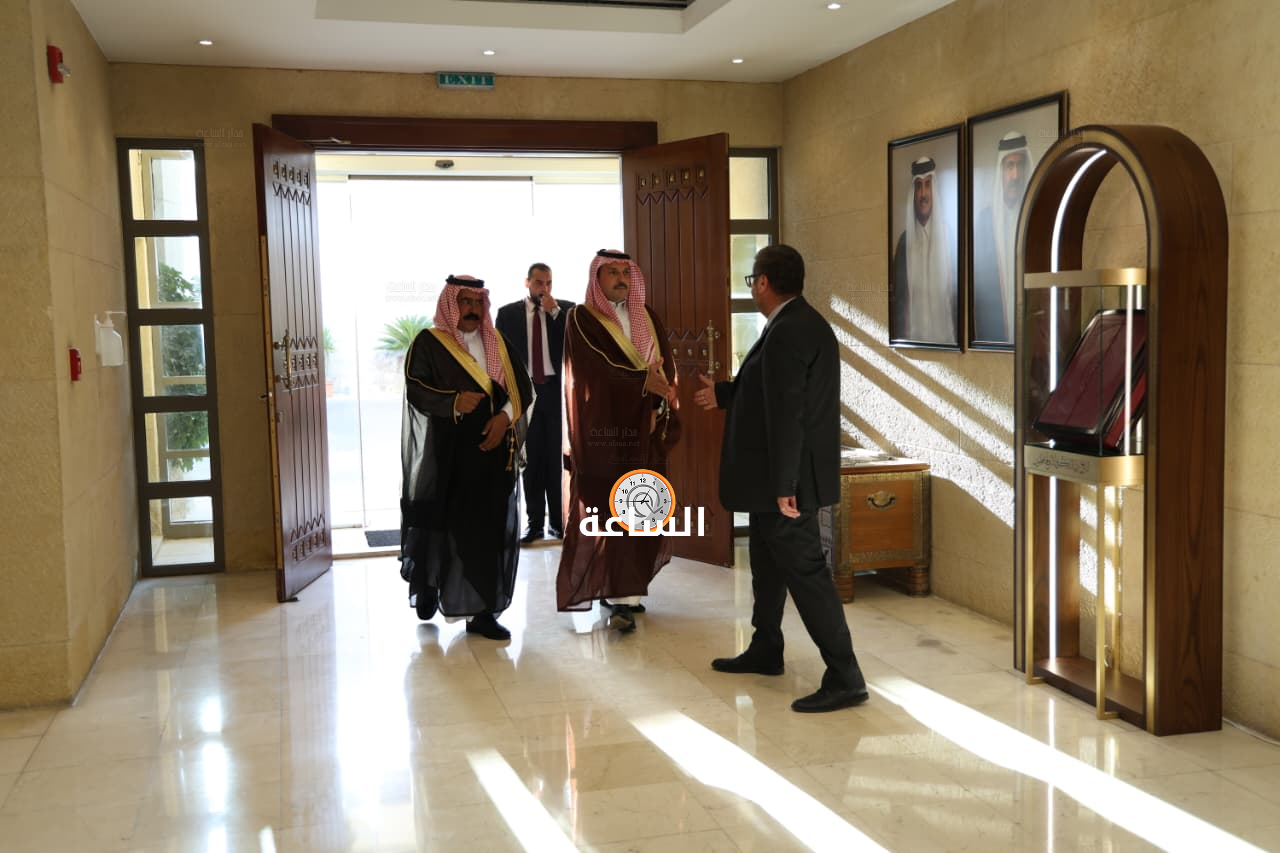 Madar Al-Saa Images 0.23382278516065946