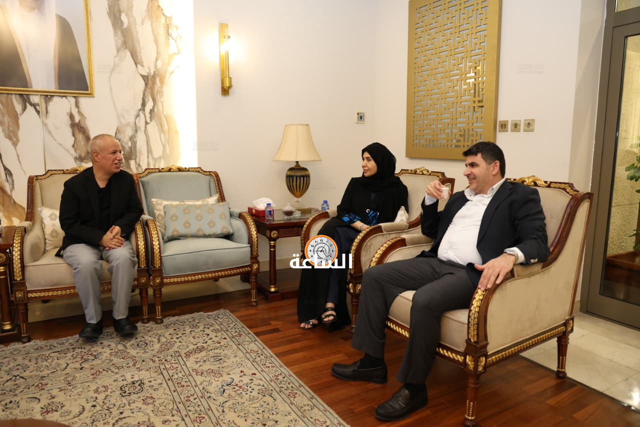 Madar Al-Saa Images 0.4177826611585803