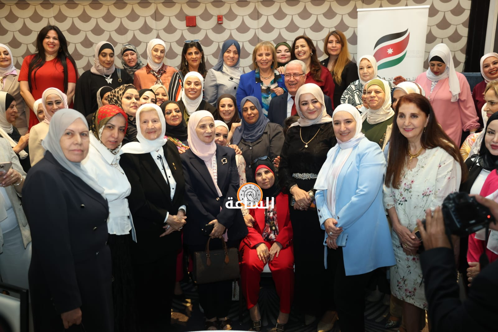 Madar Al-Saa Images 0.3722187025962068