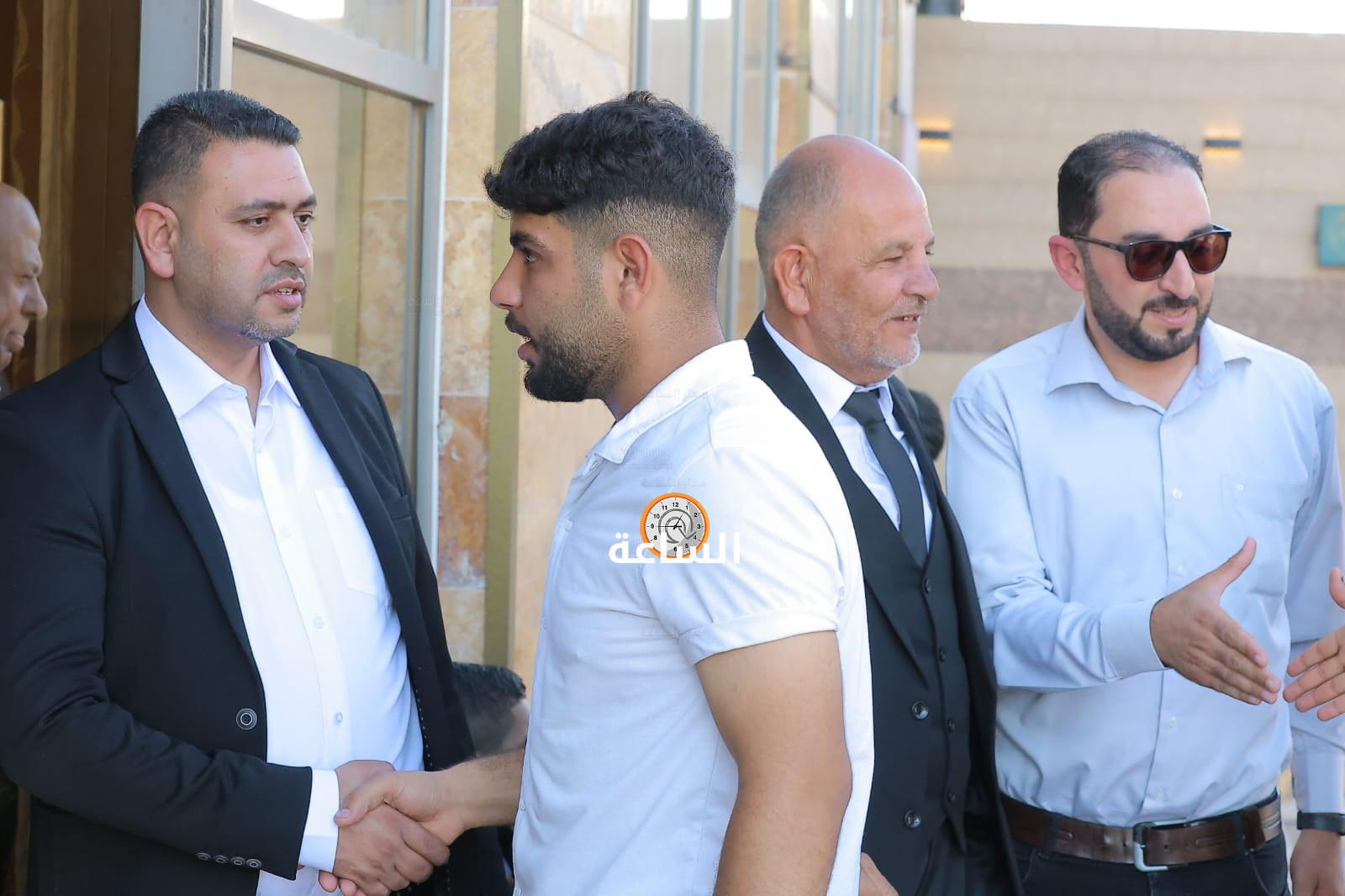 Madar Al-Saa Images 0.8524125419092137