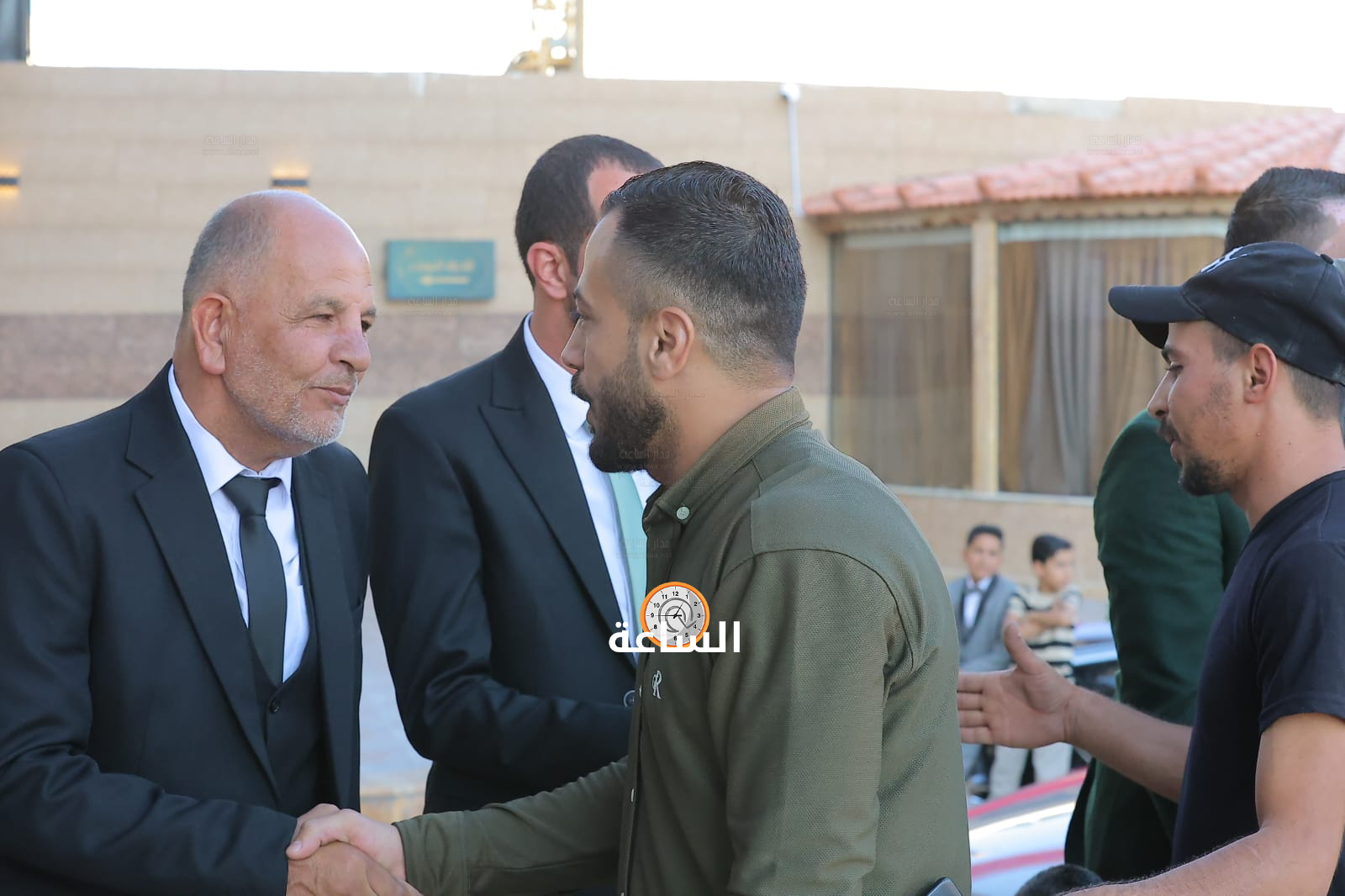 Madar Al-Saa Images 0.5862736348125727