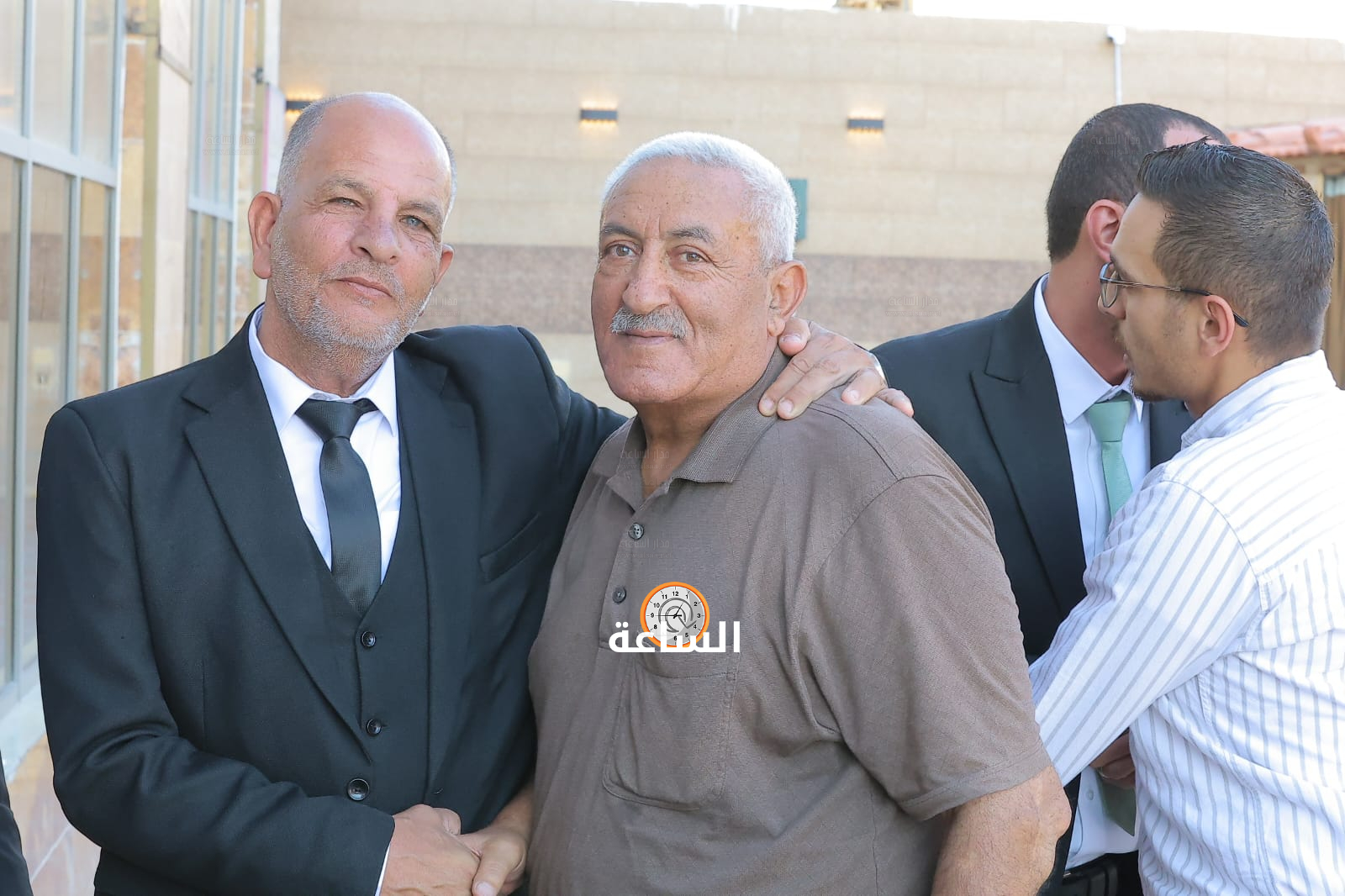 Madar Al-Saa Images 0.7762370381540855