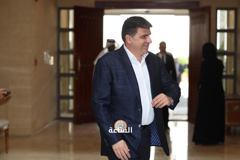 Madar Al-Saa Images 0.23816655363802997