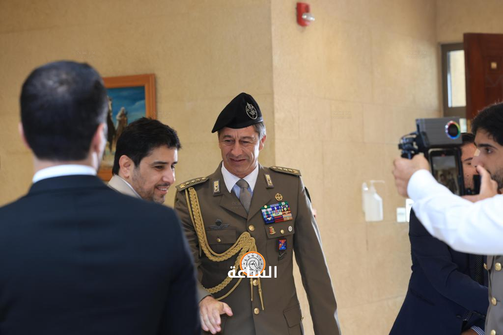 Madar Al-Saa Images 0.11089002010739035