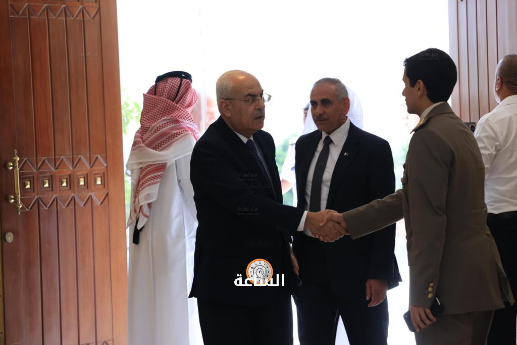 Madar Al-Saa Images 0.2001711035171786