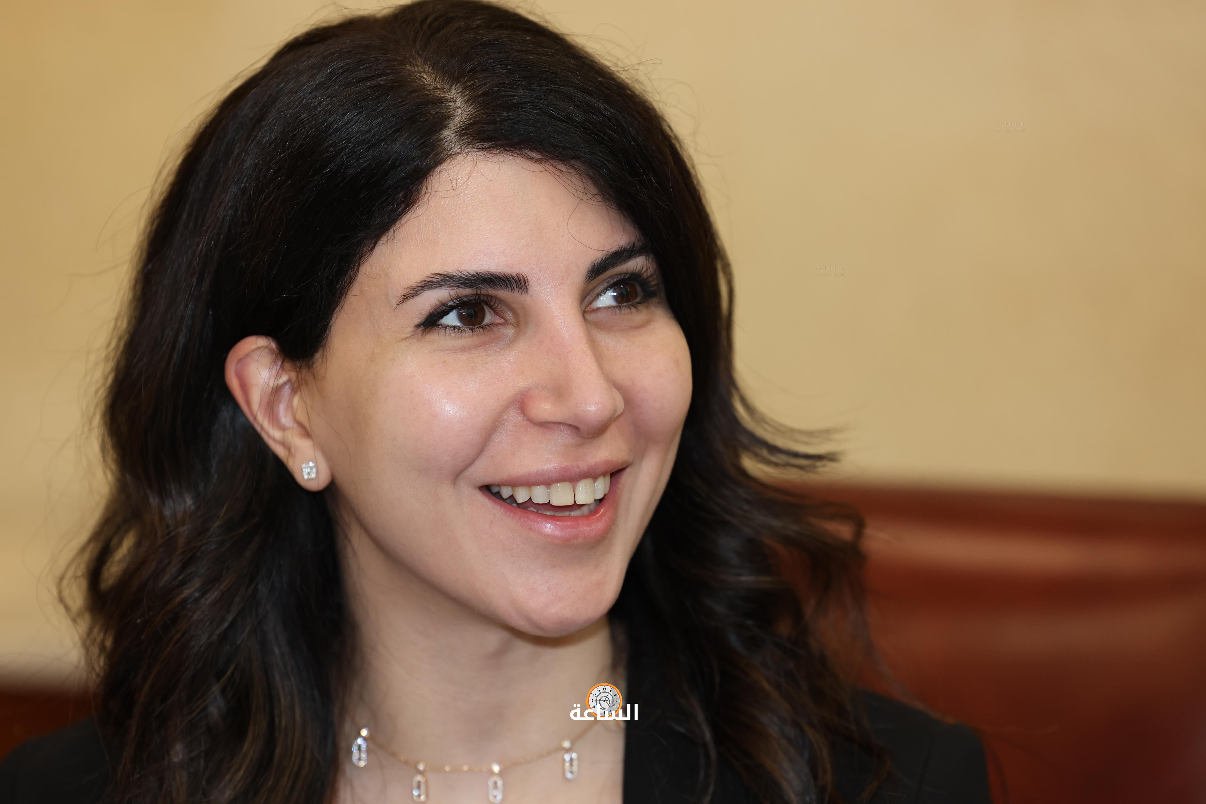 Madar Al-Saa Images 0.8331982216996943