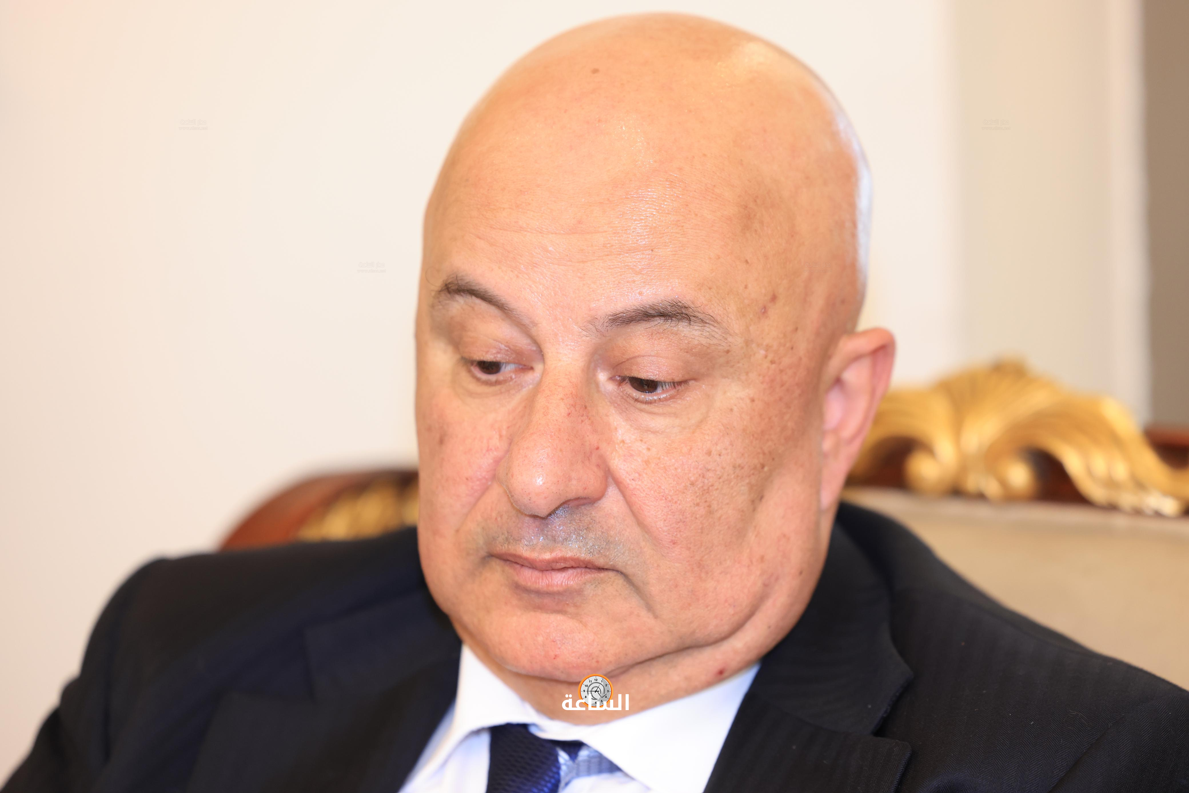 Madar Al-Saa Images 0.7141335892796169