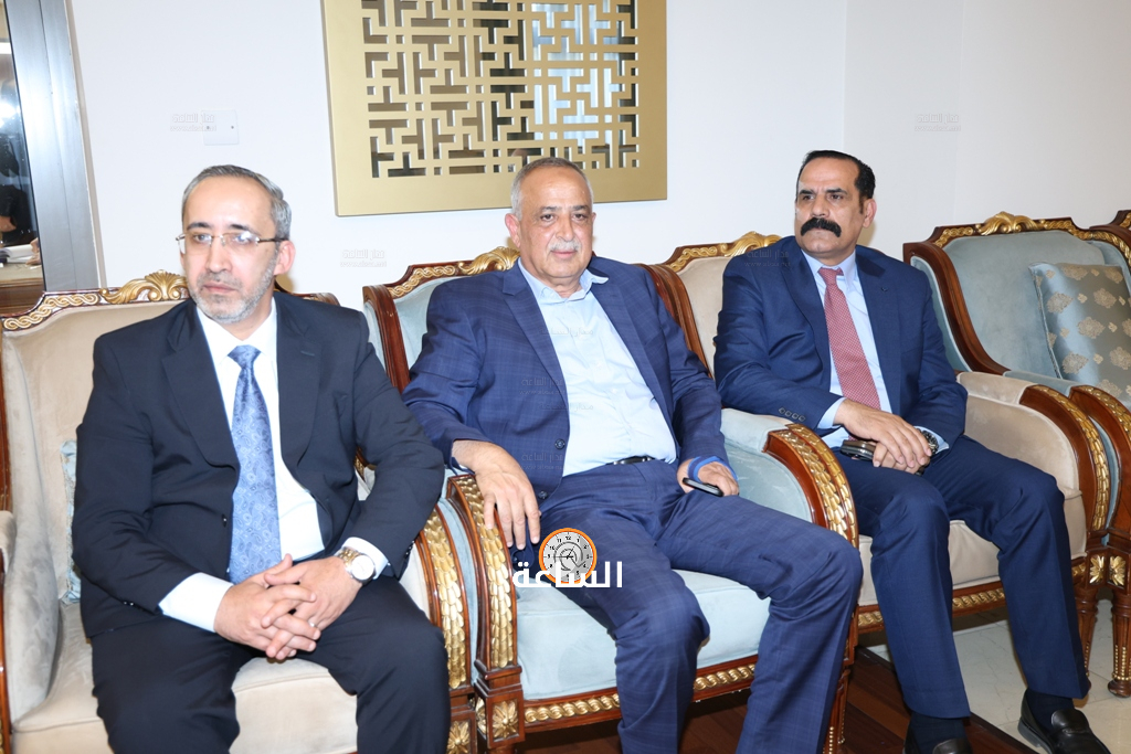 Madar Al-Saa Images 0.476190994556982