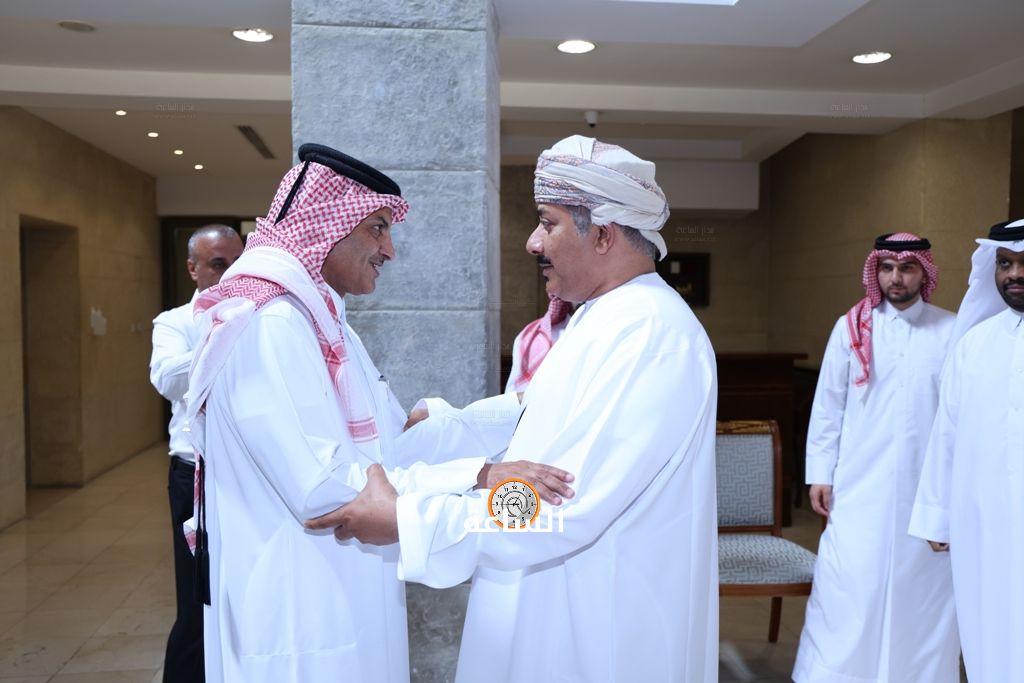 Madar Al-Saa Images 0.4908229422807987