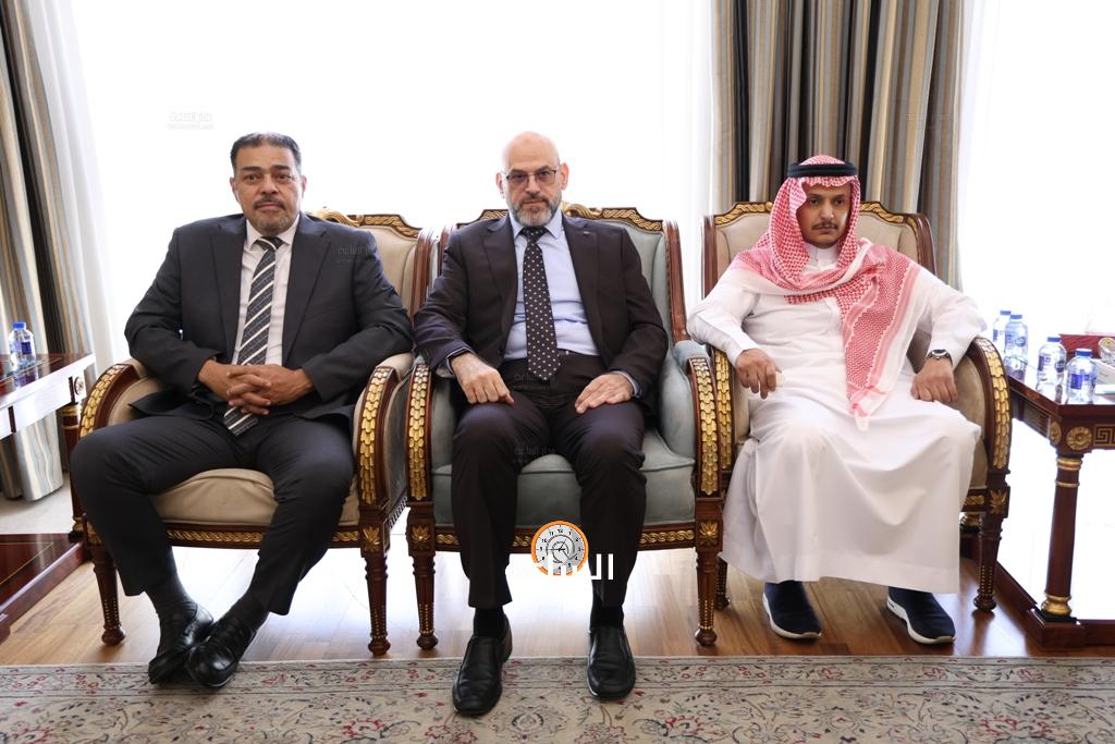 Madar Al-Saa Images 0.36836233383360073