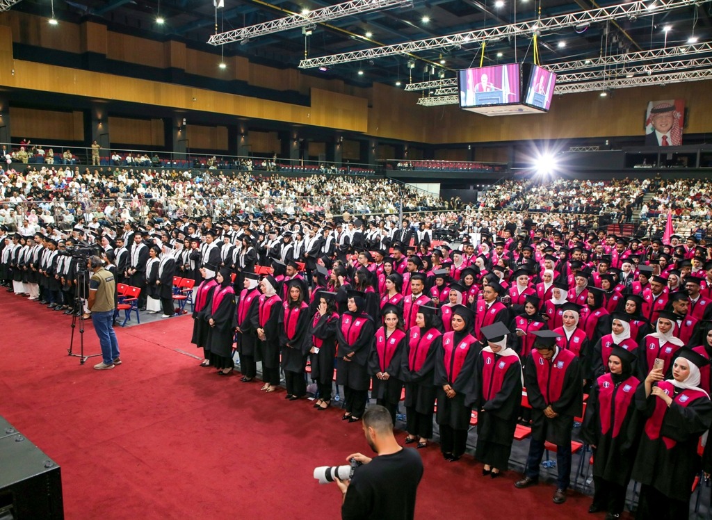 Madar Al-Saa Images 0.716531166956871
