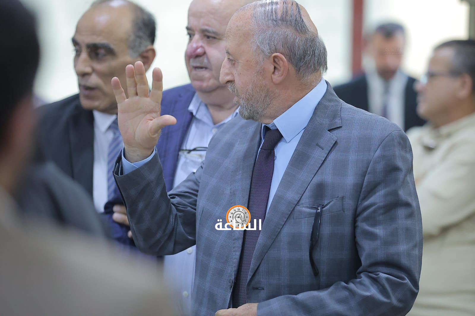 Madar Al-Saa Images 0.14675687770059986