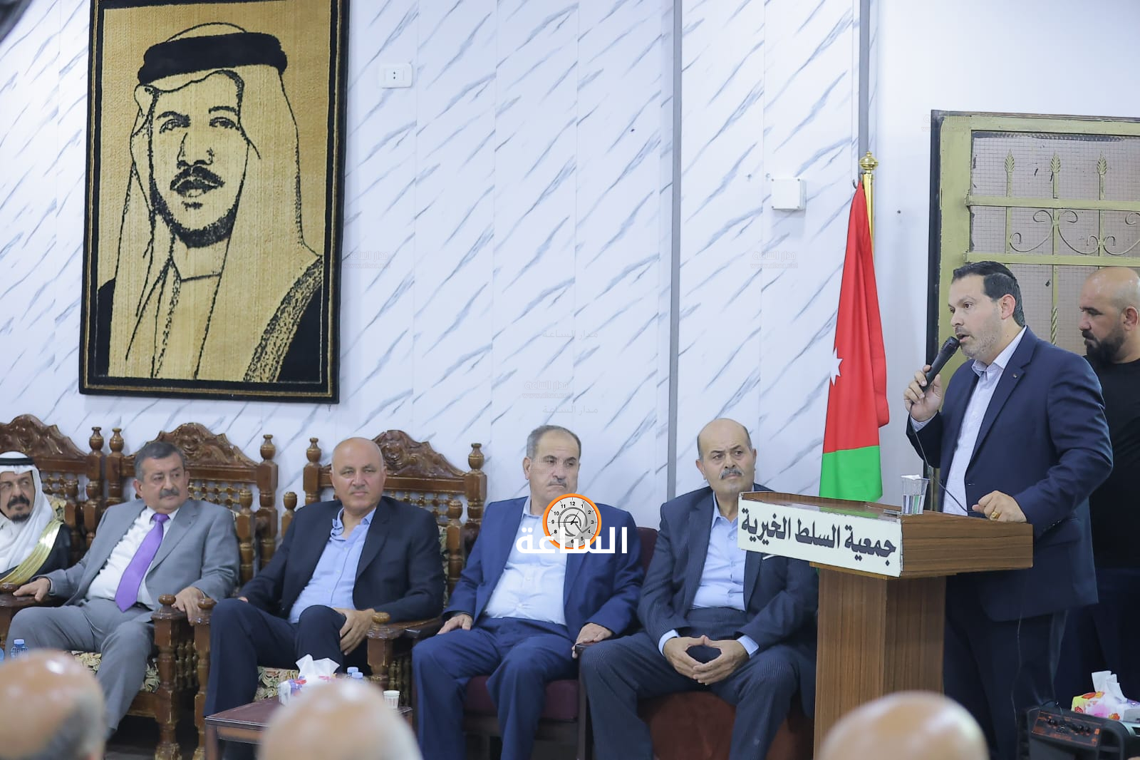 Madar Al-Saa Images 0.4124597077120137