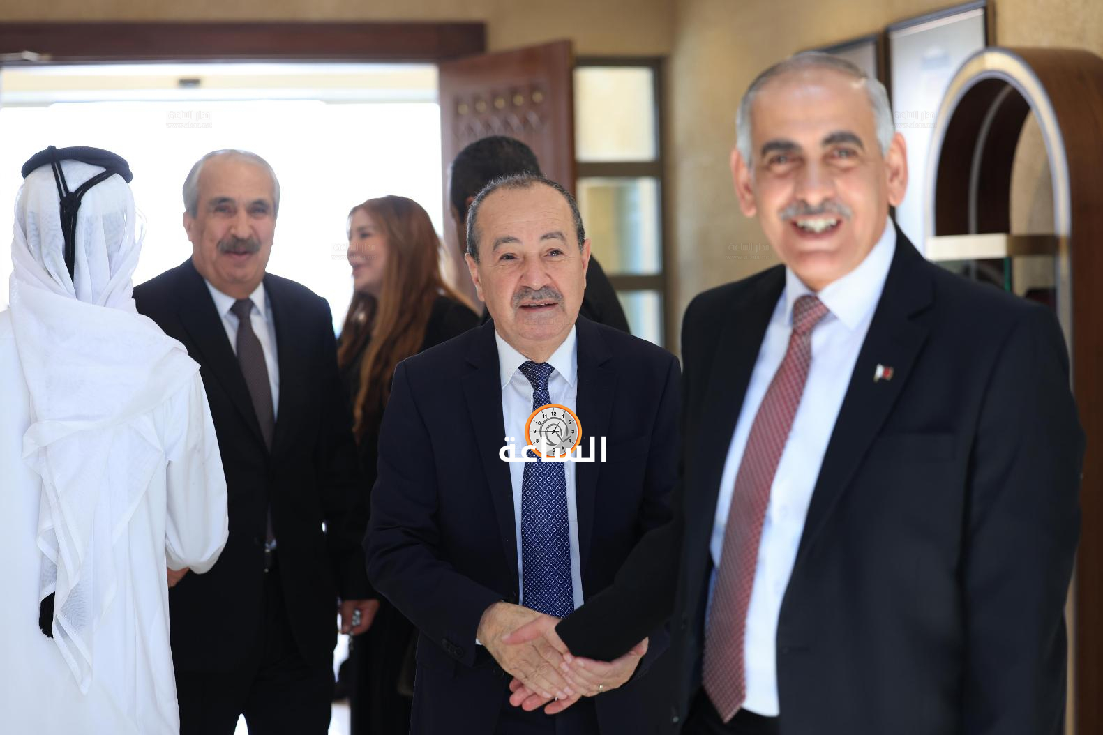 Madar Al-Saa Images 0.4769162825429545