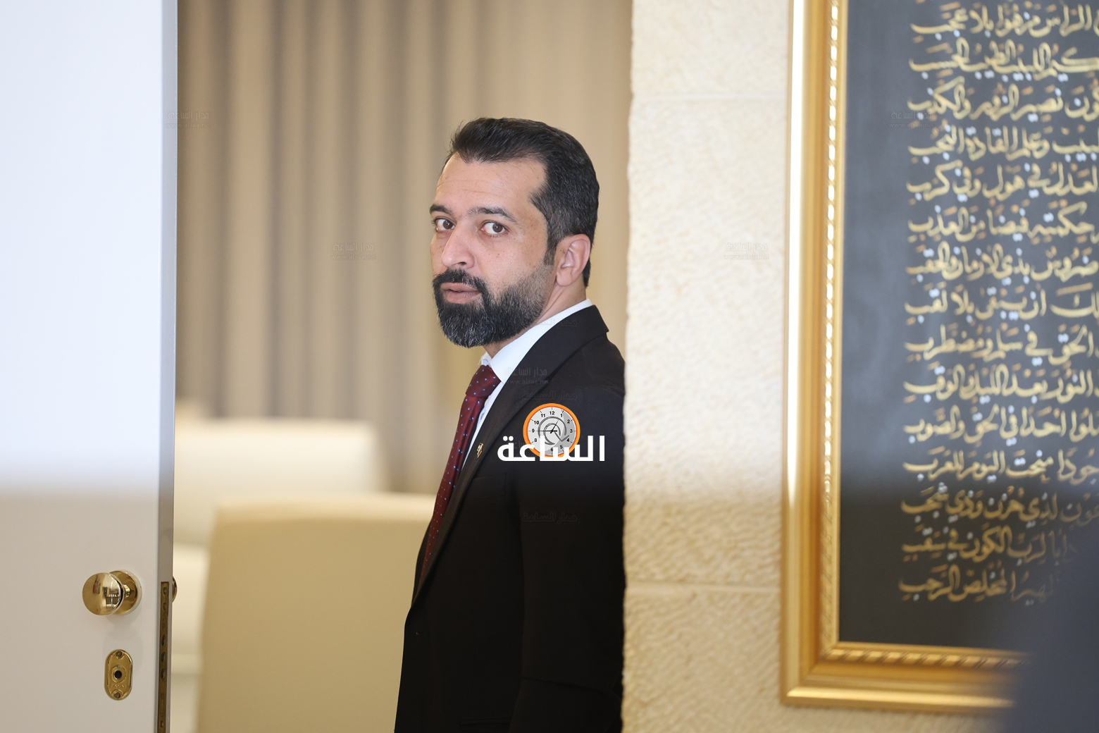 Madar Al-Saa Images 0.8974592075007718