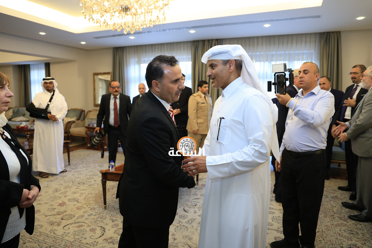 Madar Al-Saa Images 0.4292241915894559