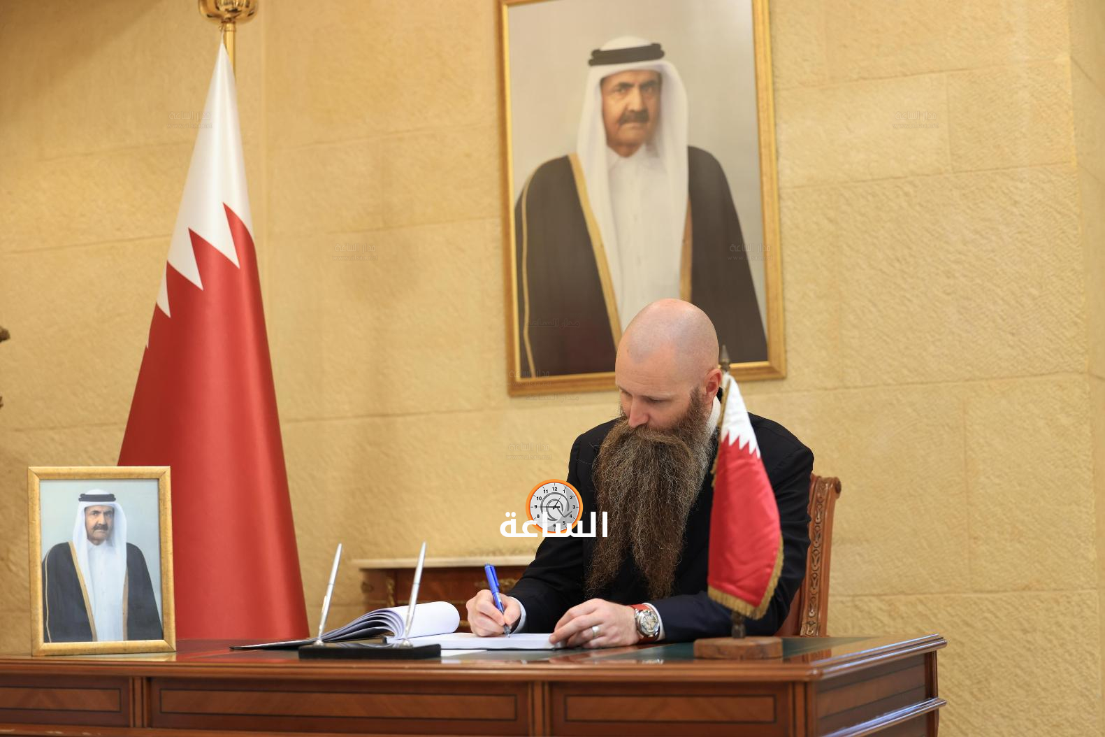 Madar Al-Saa Images 0.2633014437322705